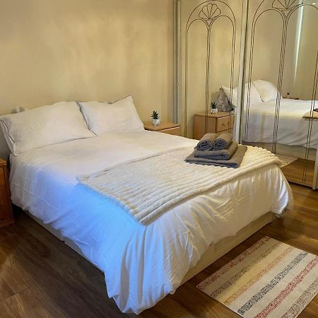 Single And Doubles Rooms Close To Central Londra Exterior foto